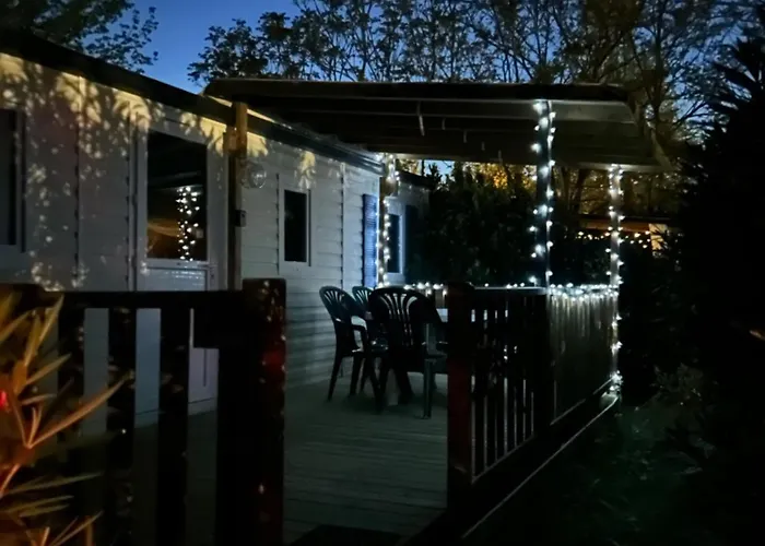 Mobil-Home Au Pied Du Luberon