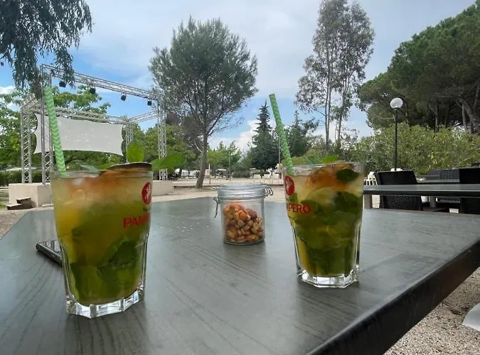 Mobil-Home Au Pied Du Luberon