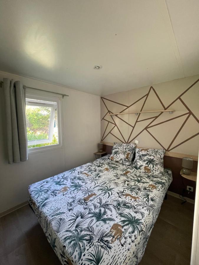Mobil-home Au Pied Du Luberon * La Roque-d'Antheron