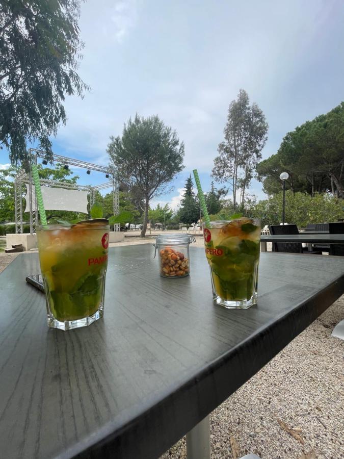 Mobil-home Au Pied Du Luberon